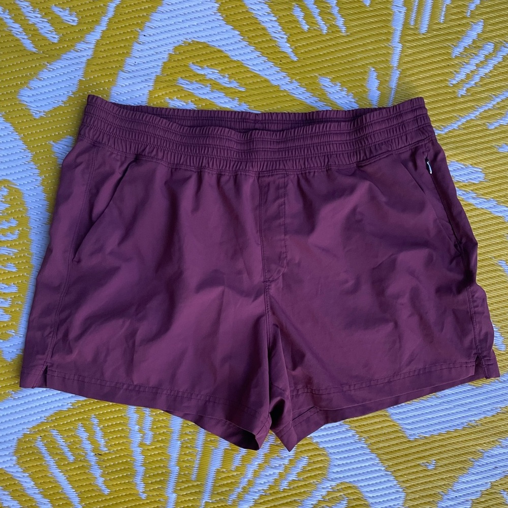 Old Navy Active Cargo Short Size L